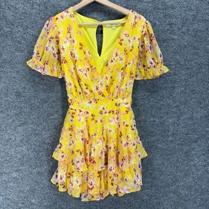 Blush Romper Women L Large Yellow Floral V-Neck Lined Short Sleeve Hook & Eye